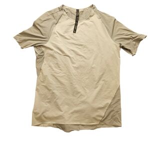 Men's Lululemon Two Tone Gray Short Sleeve Shirt Size Small